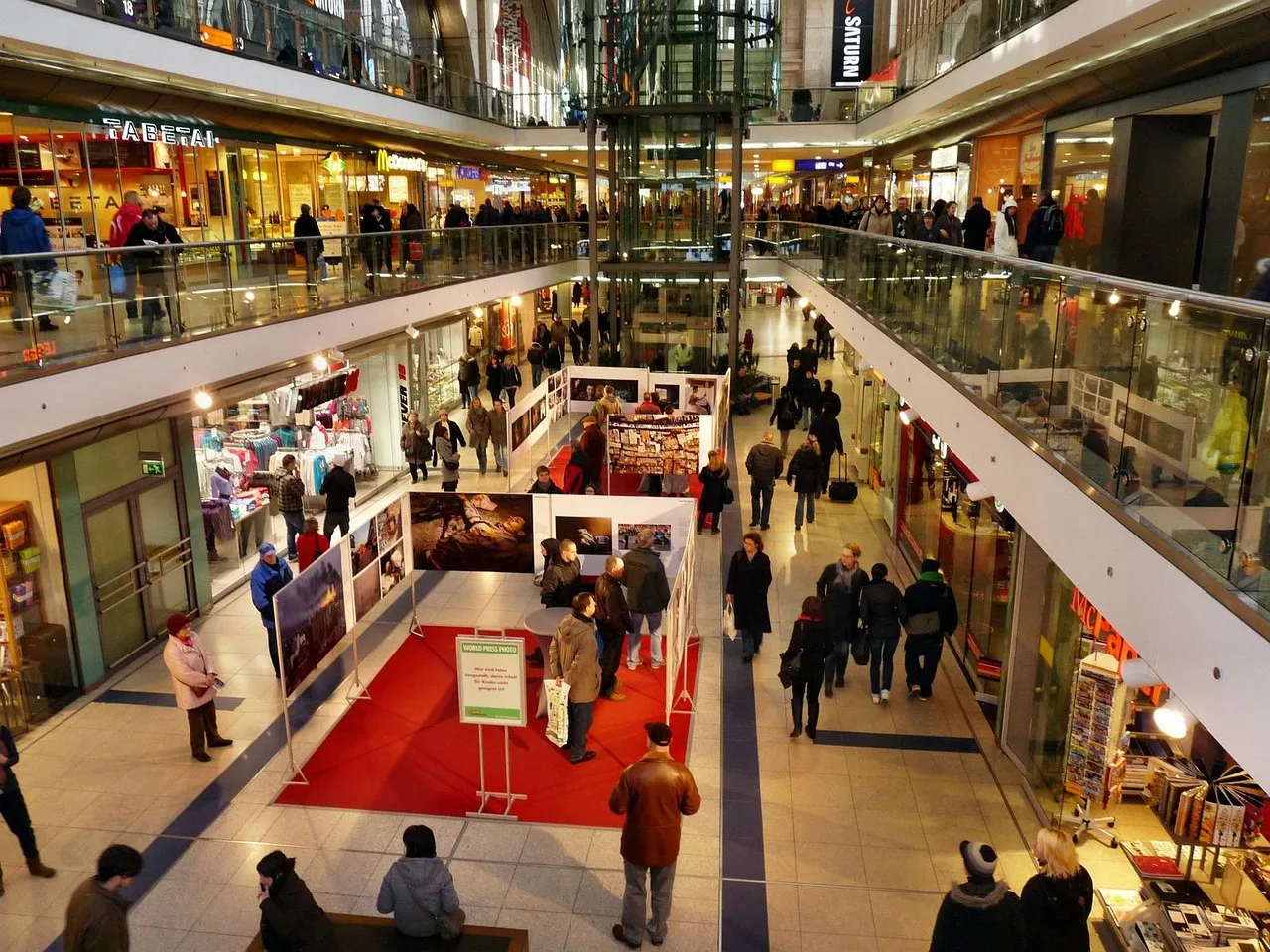 station, leipzig, train, shopping, leipzig, leipzig, leipzig, leipzig, leipzig, shopping. Customer Segmentation Examples: Nine Decision Patterns